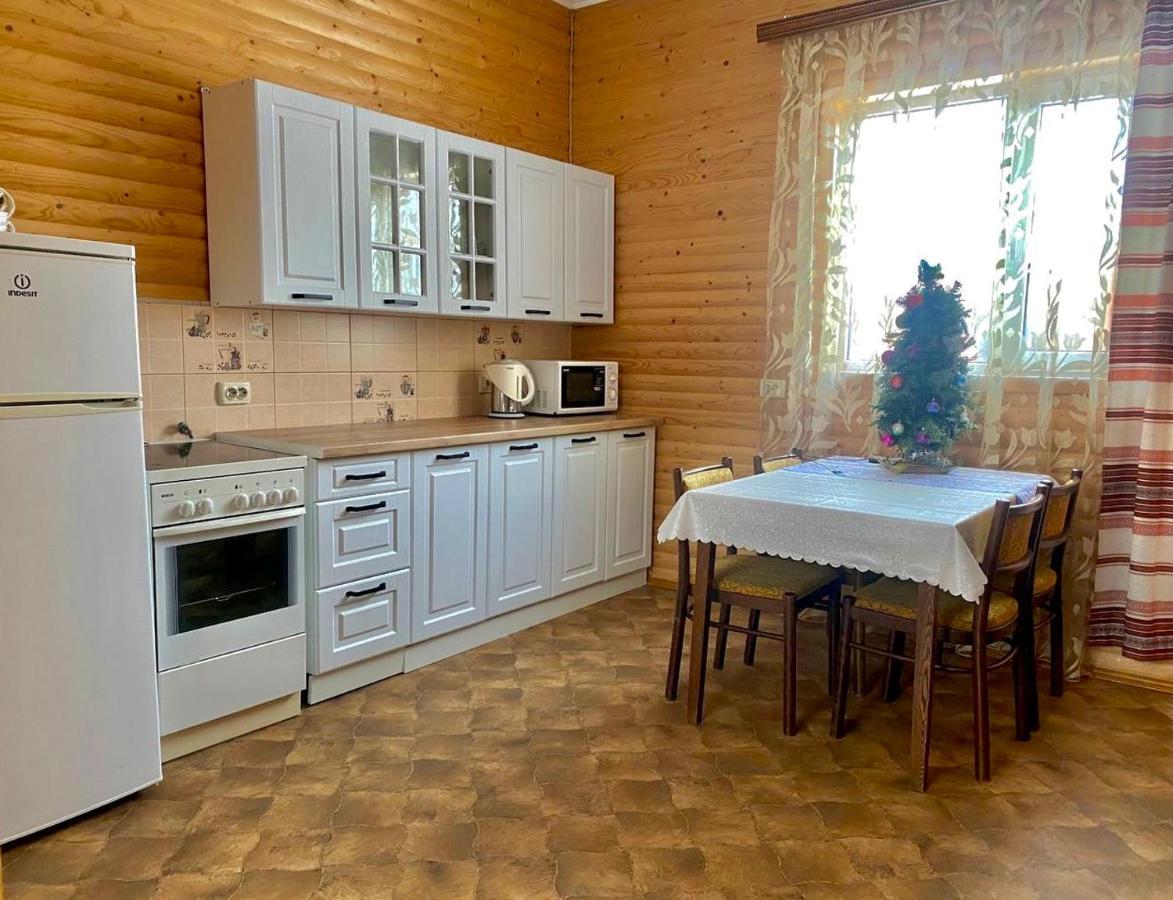 Затишний Будиночок Біля Річки Krivorivnya Kültér fotó